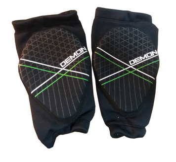Защита коленей для подростков Demon Knee Guard Soft Cap Pro DS51102 1